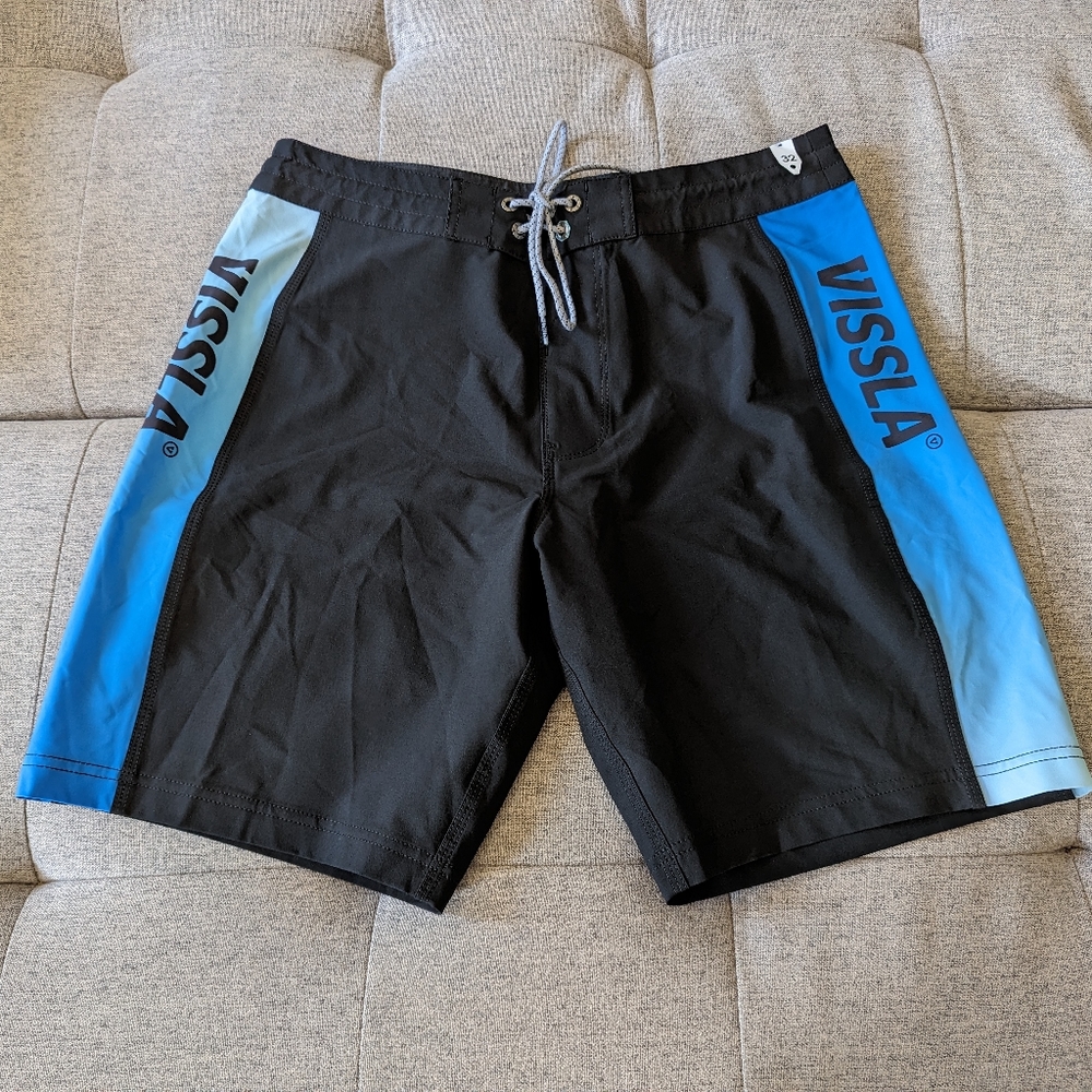 VISSLA Board Shorts 32